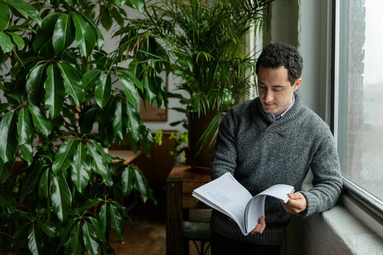 How to Build a Simple and Lasting Reading Habit